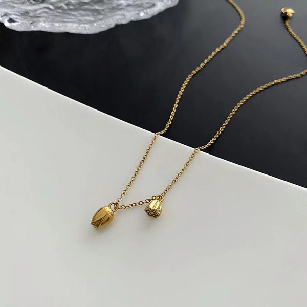 Wholesale Simple Style Lotus Stainless Steel Plating 18K Gold Plated Pendant Necklace