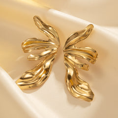 wholesale IG Style Sweet Flower 304 Stainless Steel 18K Gold Plated Ear Studs - ChicMeto