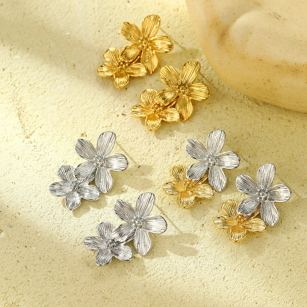 Wholesale 1 Pair Retro Flower 304 Stainless Steel Ear Studs - ChicMeto