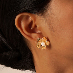 Wholesale 1 Pair IG Style Sweet Flower Inlay 201 Stainless Steel Artificial Pearls 18K Gold Plated Ear Studs - ChicMeto