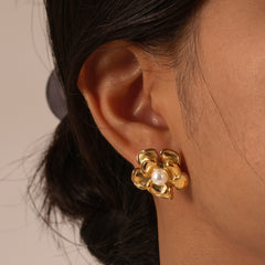 Wholesale 1 Pair IG Style Sweet Flower Inlay 201 Stainless Steel Artificial Pearls 18K Gold Plated Ear Studs - ChicMeto