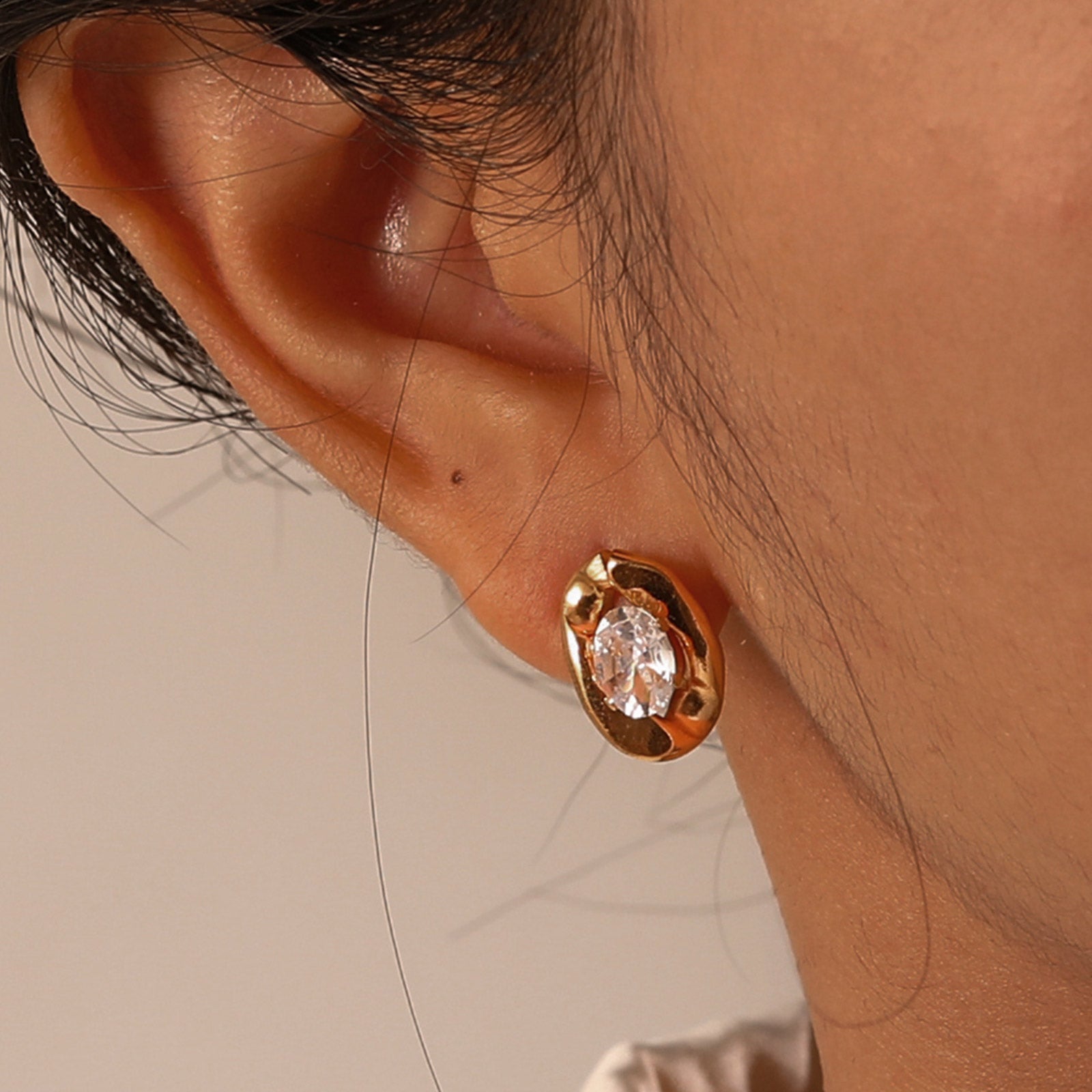 Wholesale 1 Pair IG Style Simple Shiny Oval Inlay 201 Stainless Steel Zircon Ear Studs - ChicMeto