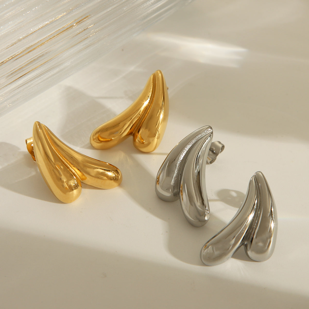 Wholesale 1 Pair Casual Luxurious Water Droplets Wings 304 Stainless Steel 18K Gold Plated Ear Studs - ChicMeto