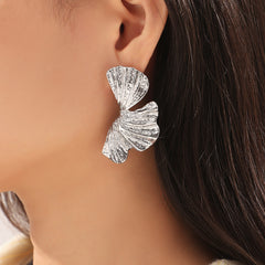 Wholesale 1 Pair Simple Style Petal Plating 304 Stainless Steel 18K Gold Plated Ear Studs - ChicMeto