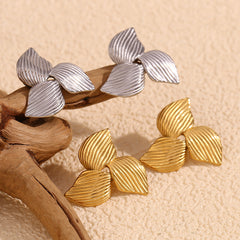 wholesale Simple Classic Style Flower Plating 304 Stainless Steel Ear Studs - ChicMeto