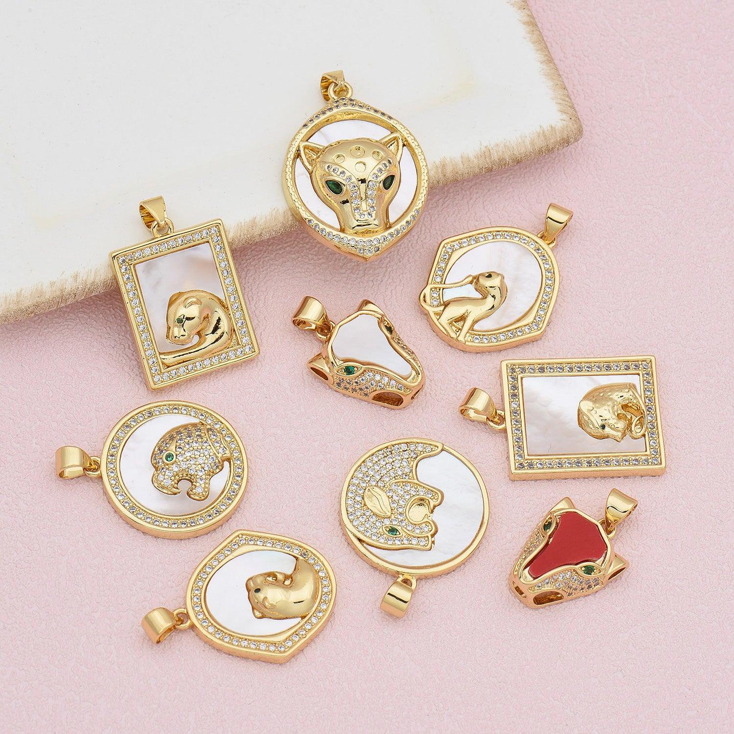 Wholesale 1 Piece Copper Zircon 18K Gold Plated Animal Pendant - ChicMeto