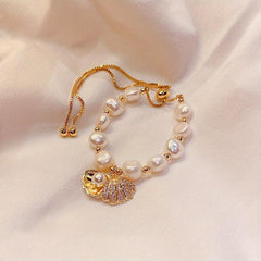 Wholesale Baroque Summer Shell Freshwater Pearl Bracelet Beach Decor Jewelry for Ladies - ChicMeto