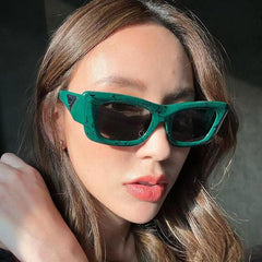 Wholesale Classic Style Solid Color PC Cat Eye Full Frame Women's Sunglasses - ChicMeto