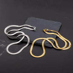 Wholesale Hip-hop Simple Style Solid Color Stainless Steel Polishing Plating 18K Gold Plated Necklace - ChicMeto