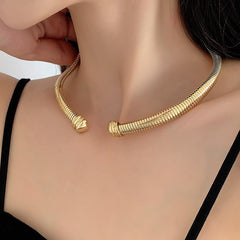 Wholesale Modern Streetwear Solid Color Alloy Women's Choker - ChicMeto