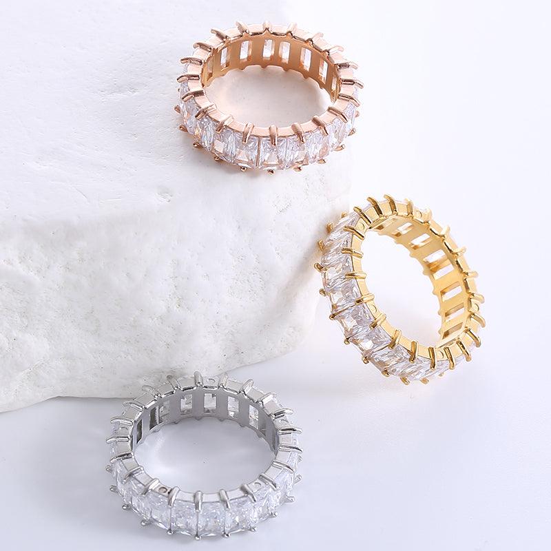 Wholesale Romantic Simple Stainless Steel Rings | Solid Color with Zircon Inlay, 18K Gold & Rose Gold Plated - ChicMeto