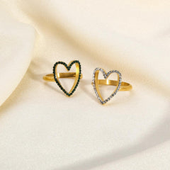 Wholesale Simple Heart Shaped Stainless Steel Rings | 18K Gold Plated with Rhinestone Inlays - ChicMeto