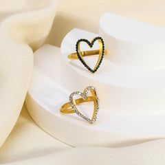 Wholesale Simple Heart Shaped Stainless Steel Rings | 18K Gold Plated with Rhinestone Inlays - ChicMeto