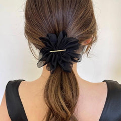 Wholesale Simple Style Commute Flower Silk Yarn Hair Clip - ChicMeto