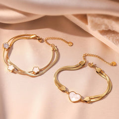 Wholesale Simple Style Heart-Shaped Bracelets Titanium Steel Plating with Shell Inlay 18k Gold Plated - ChicMeto