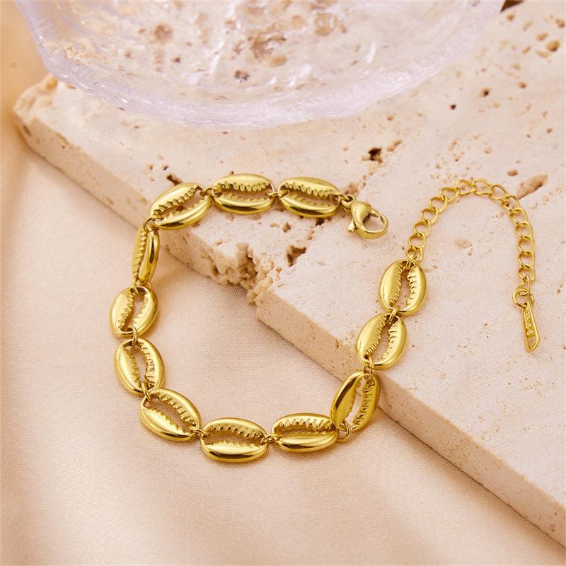 Wholesale Stainless Steel 18K Gold Plated Simple Style Shell Bracelets - ChicMeto