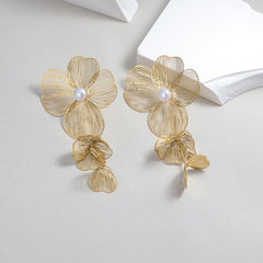 Wholesale Sweet Flower Mesh Inlay 304 Stainless Steel Pearl 18K Gold Plated Drop Earrings for Women - ChicMeto